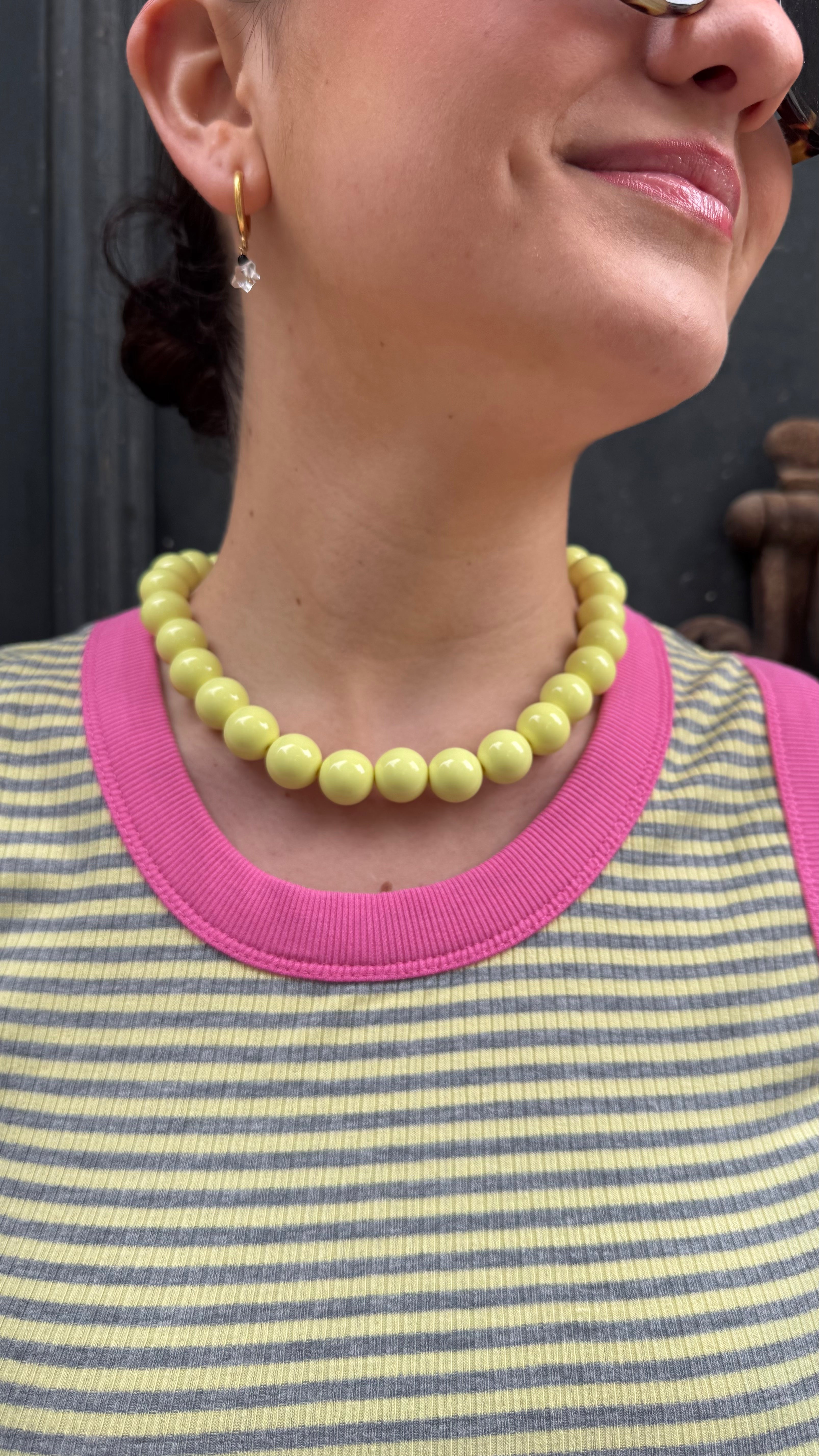 Collier perles jaune citron grosses boules